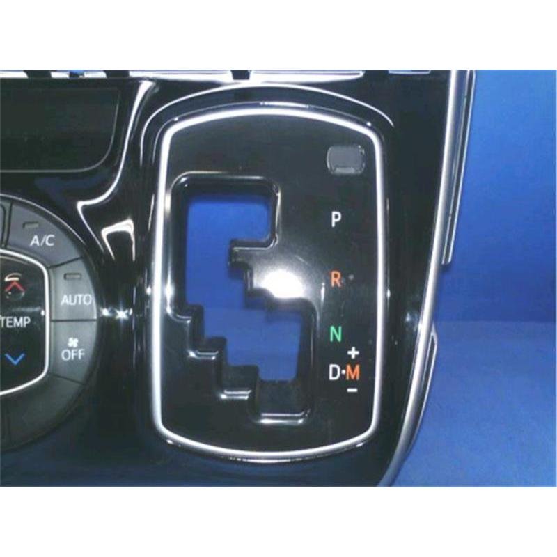 トヨタ 純正 エスクァイア 《 ZRR85G 》 エアコンスイッチパネル