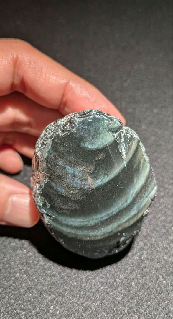 研磨品　十勝石玲瓏　複合色レインボーオブシディアン 研磨品 十勝石玲瓏複合色 レインボーオブシディアン - メルカリ