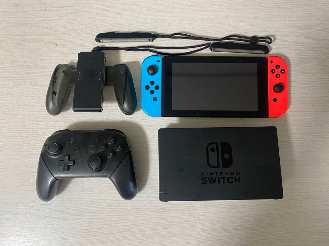 Nintendo Switch 本体 ※付属品多数 初代 Switch / Switch Lite の同梱品・付属品を写真で分かりやすく紹介